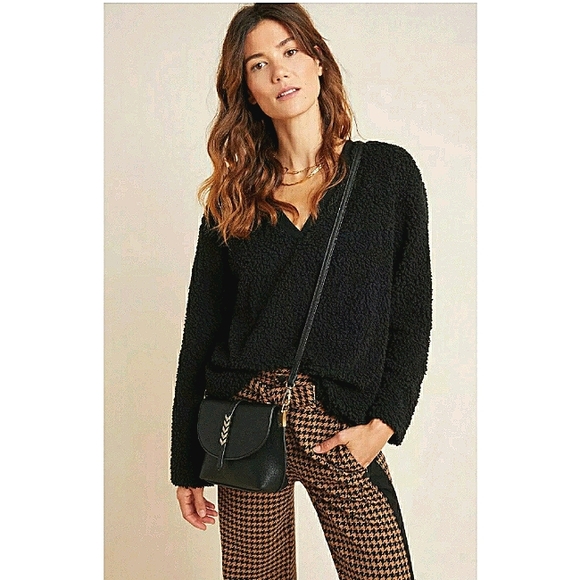 Anthropologie Tops - Sunday in Brooklyn Edie Sherpa Black Sweatshirt XS